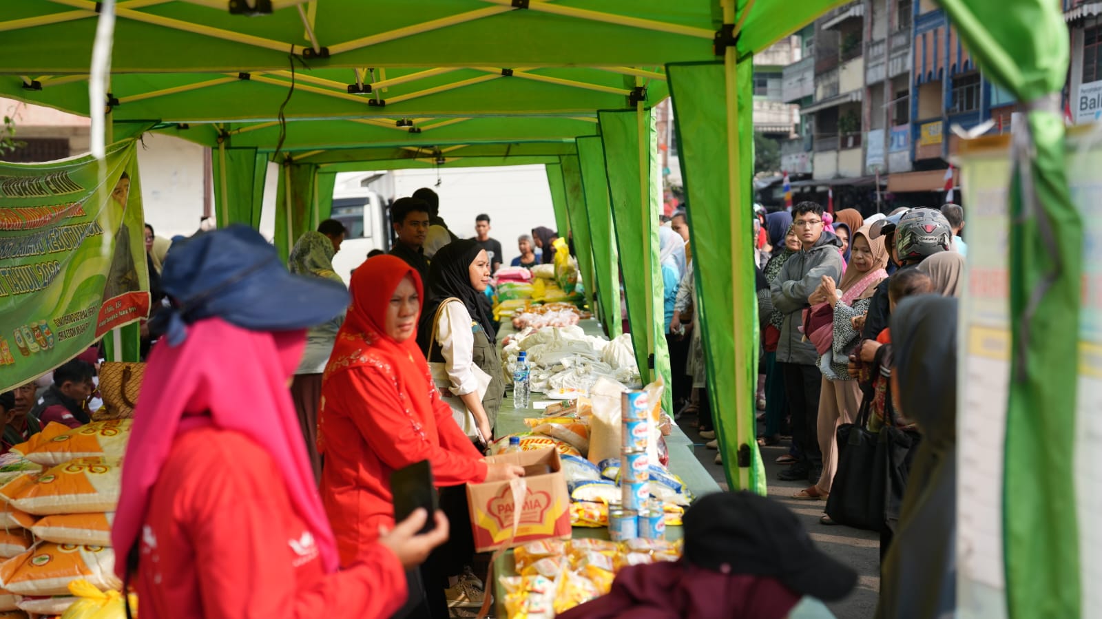 Sambut HUT ke-81 RI, Pemkab Muara Enim Buka Pasar Murah Bersubsidi hingga Rp20 Ribu di Pasar Mambo