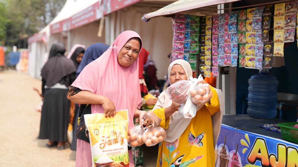 Sambut GPM dan OPM di Karang Asam Festival, Masyarakat Tanjung Enim Serbu Sembako Murah