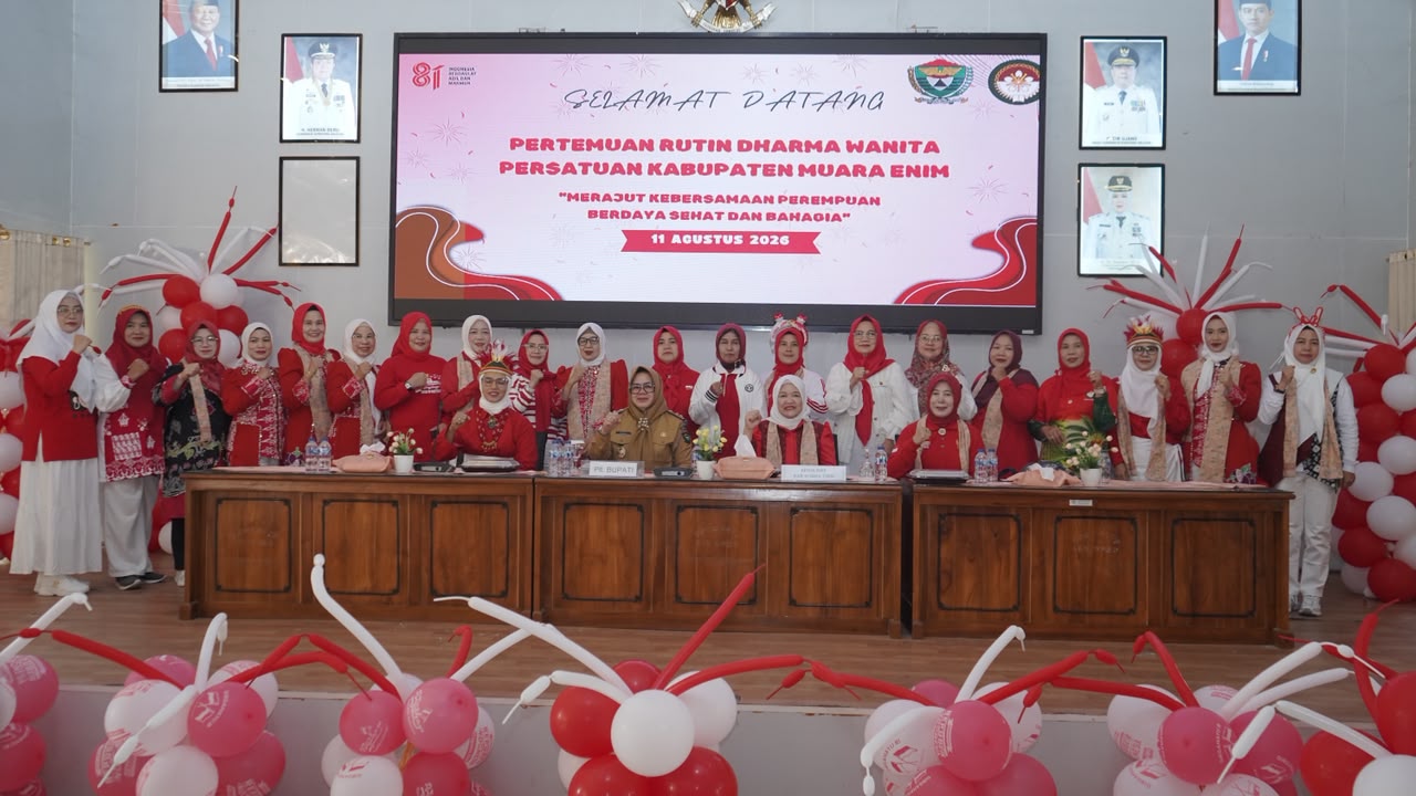 Semarak HUT Ke-81 RI, Dharma Wanita Persatuan Kabupaten Muara Enim Gelar Lomba Joget Balon dan Konsentrasi
