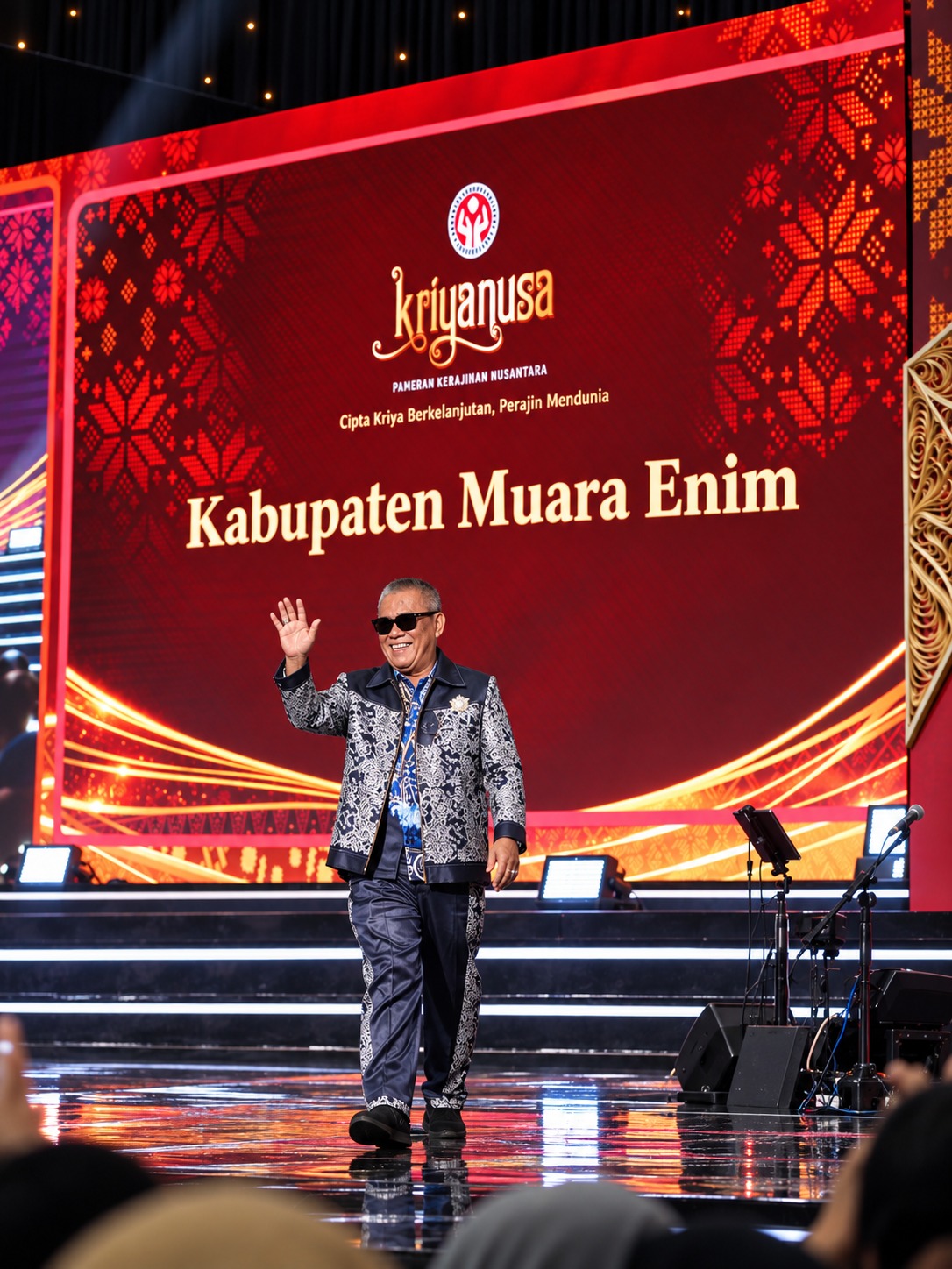 Batik Khaman Muara Enim Tampil di Parade Wastra Nusantara Kriya Nusa 2026